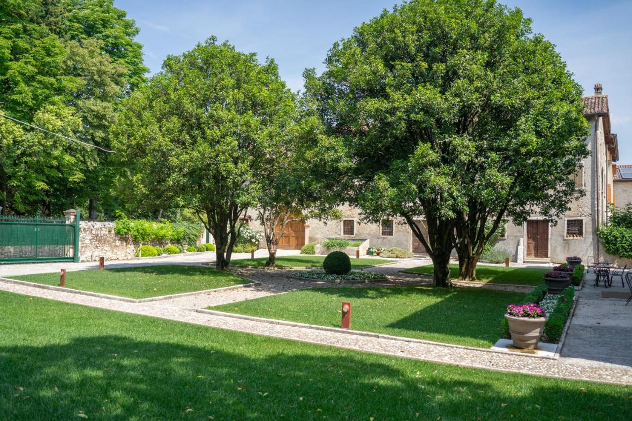 Villa Dafne Valpolicella B&B Adults Only, No Smoking, No Pets SantʼAmbrogio di Valpolicella Екстериор снимка